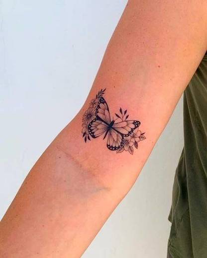 Tatuagem de Borboleta ✨