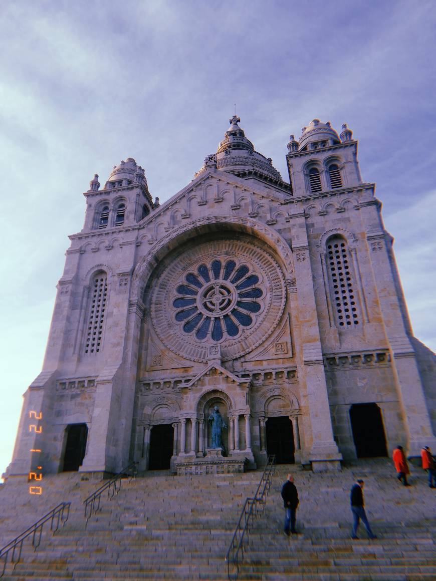 Lugar Santuário do Monte de Santa Luzia