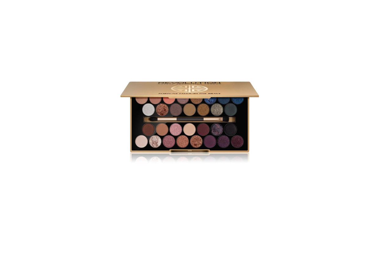 Social Makeup Revolution Fortune Favours the Brave 

