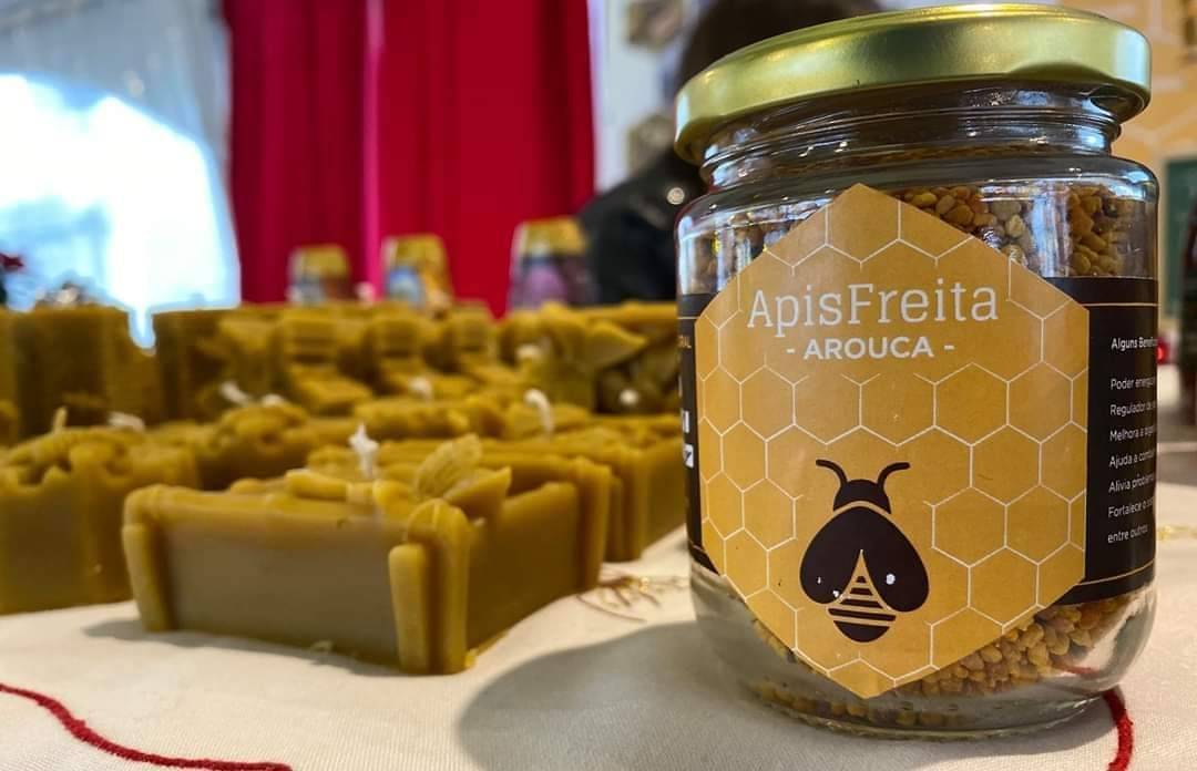 Moda O nosso pólen e as velas artesanais 100% cera de abelha🐝