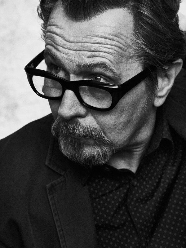 Moda Gary Oldman - Wikipedia