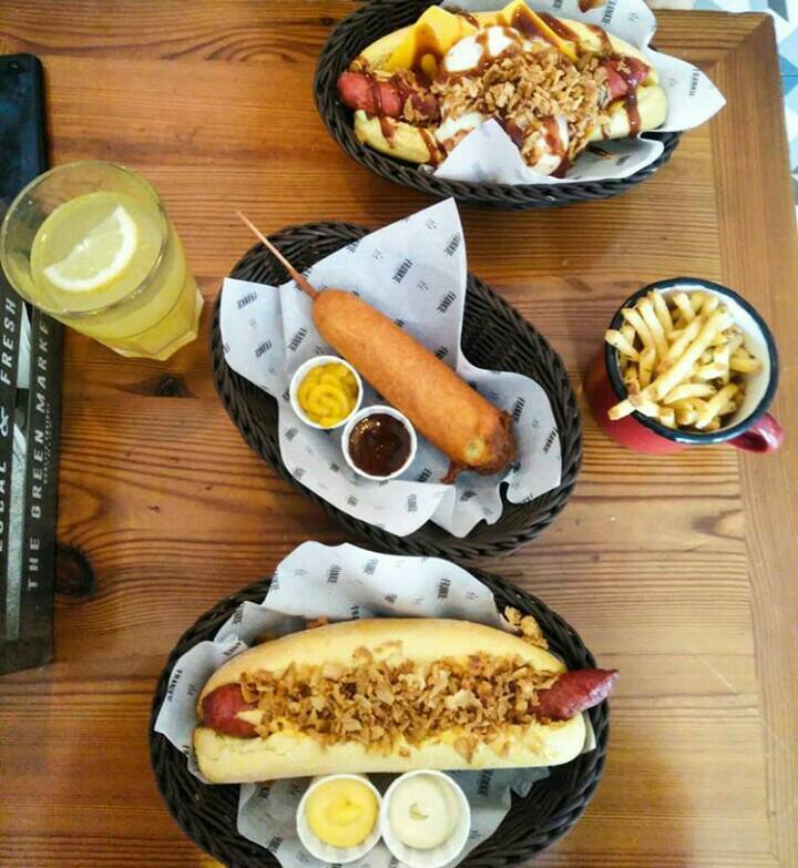 Restaurants Frankie Hot Dogs