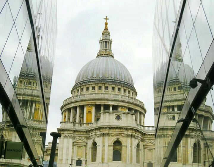 Place Catedral de Saint Paul