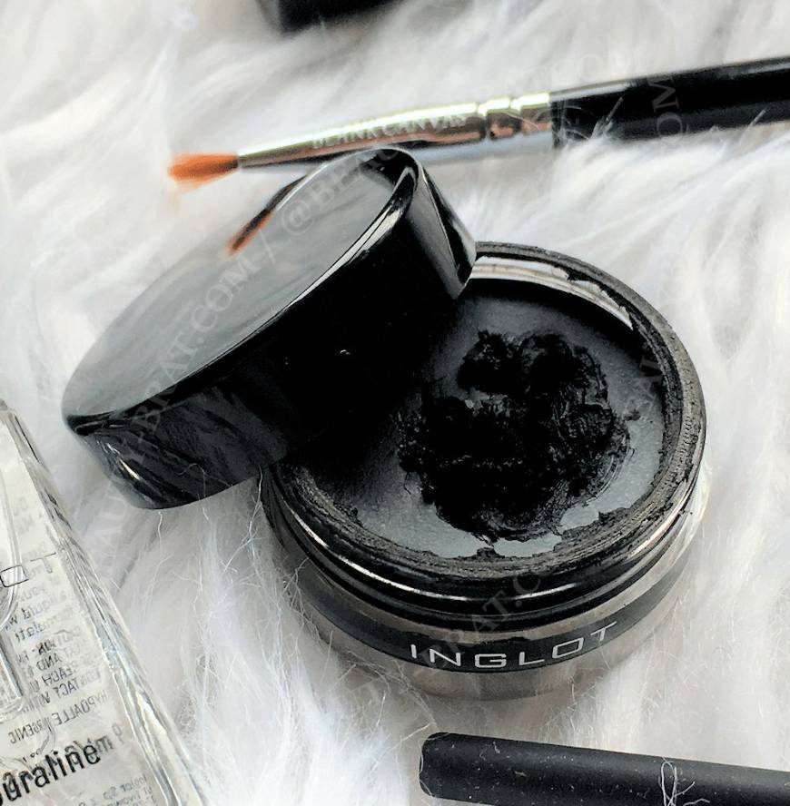 Social Gel Eyeliner da Inglot