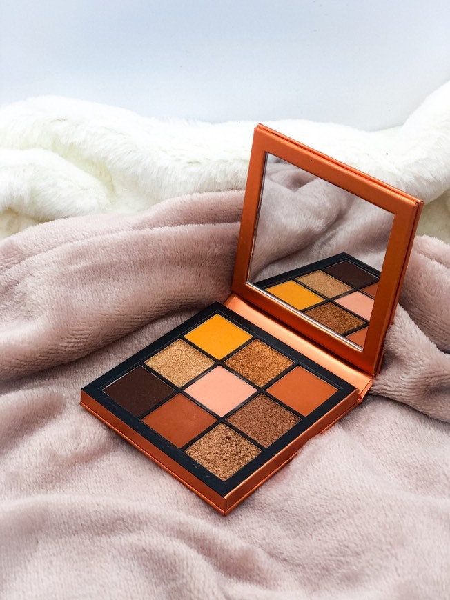 Product Huda Beauty Obsessions 