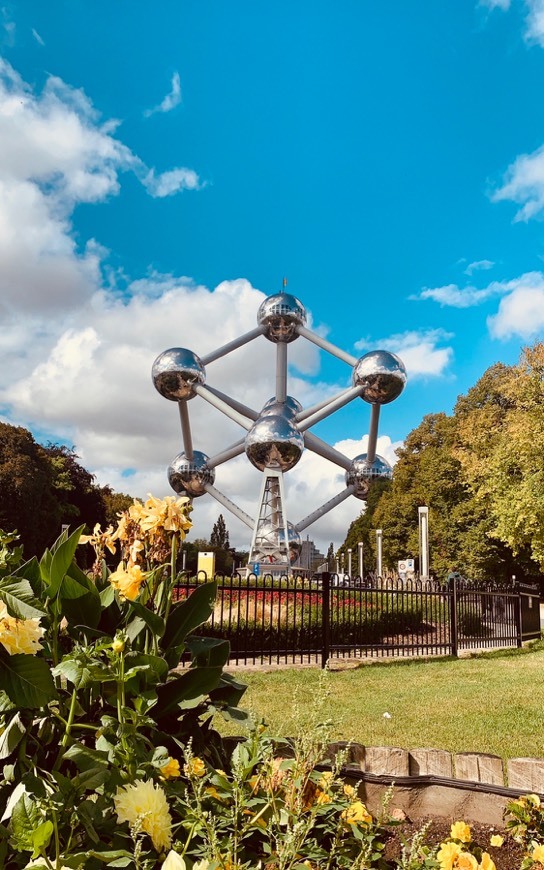 Place Atomium