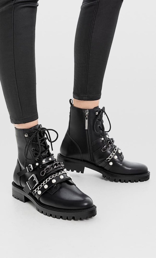 Social Botins rasos biker com pormenor de pérolas