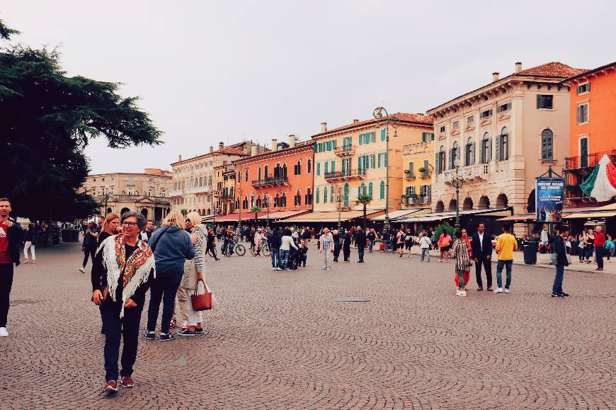 Place Piazza Bra