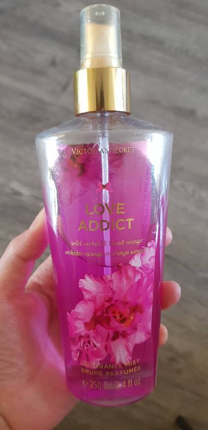 Products Victoria's Secret Love Addict Fragrance Mist