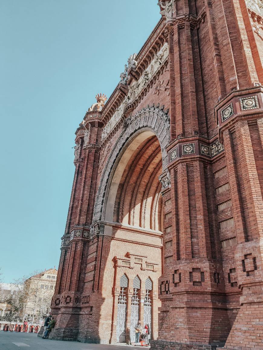 Place Arc de Triomf