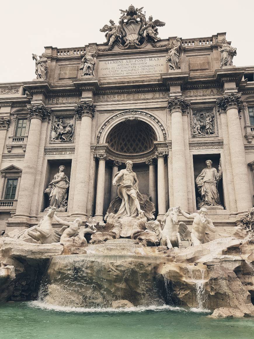 Lugar Fontana di Trevi