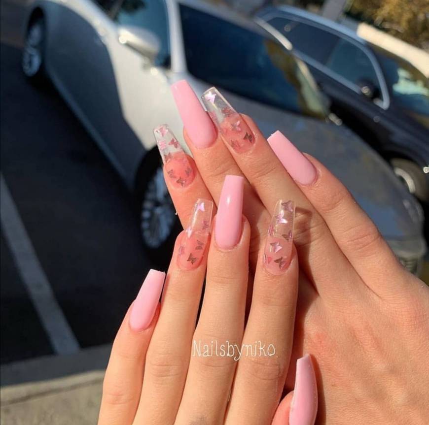 Pink nails 🦄