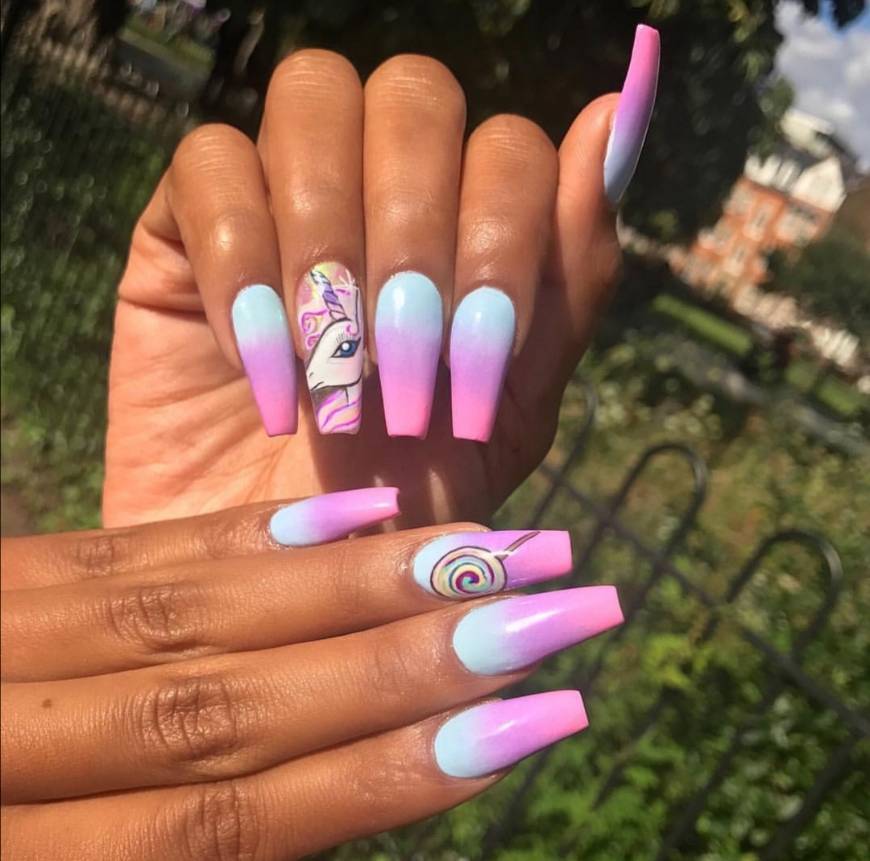 Moda Unicorn nails 🦄🦄