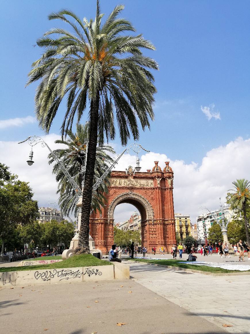 Place Arc de Triomf