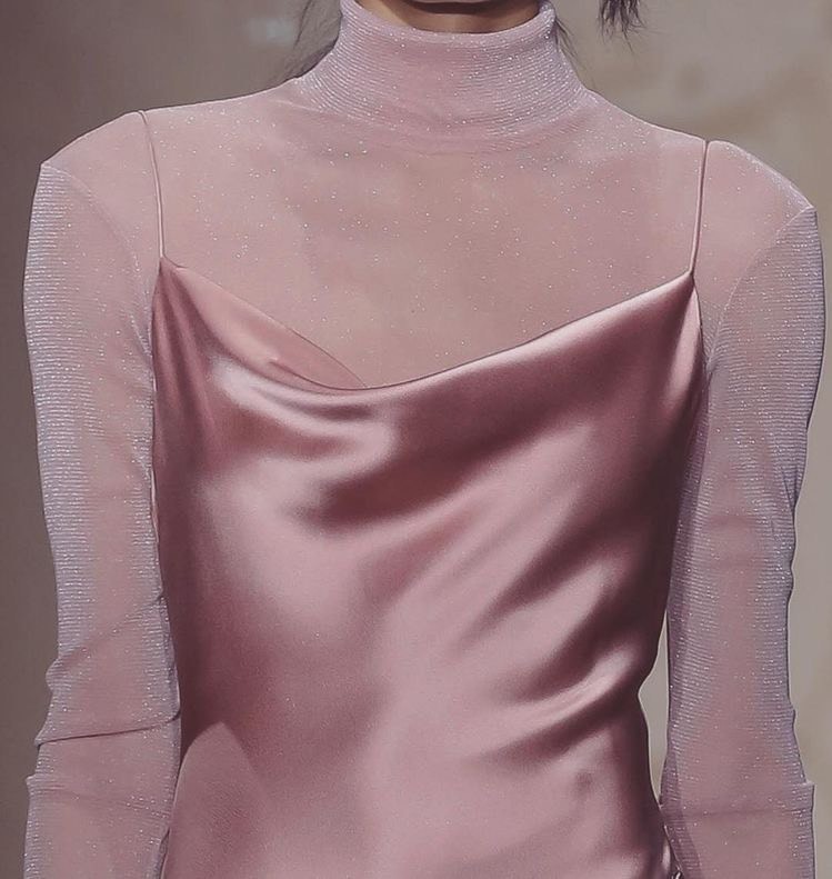 Moda Pink satin outfit