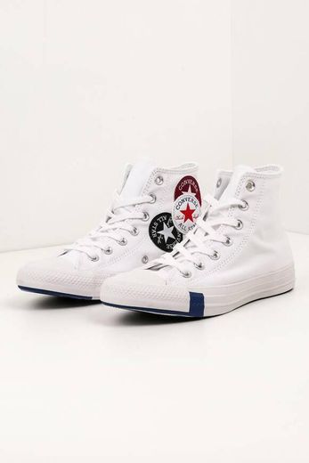 Converse

All Star | Chuck Taylor Sneaker 
