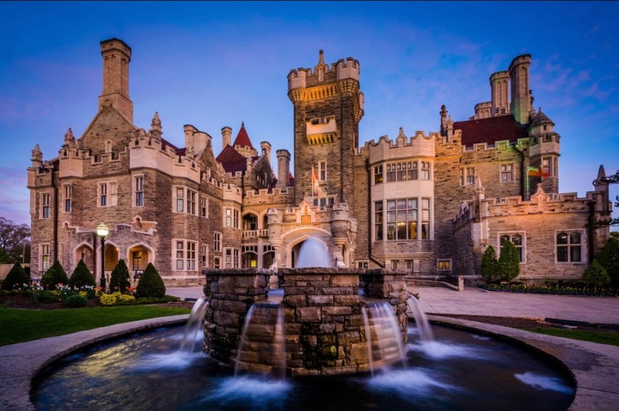 Place Casa Loma