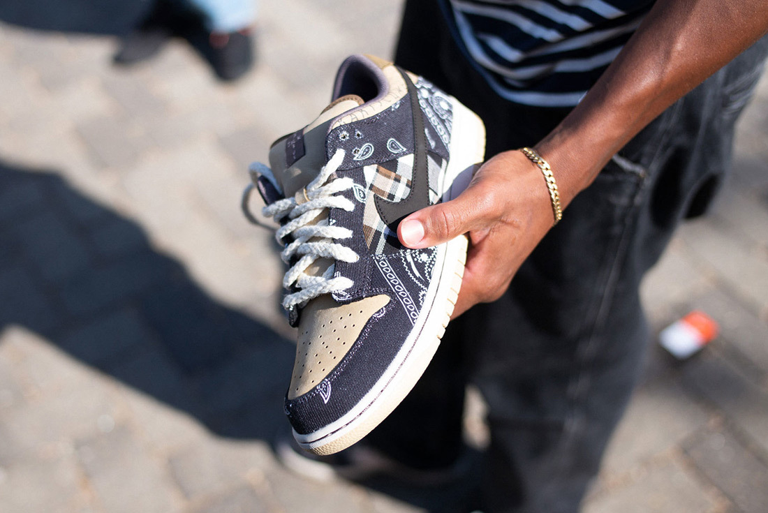 Product Nike SB x Travis Scott Dunk Low 'Cactus Jack'