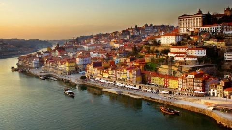 Place Ribeira do Porto