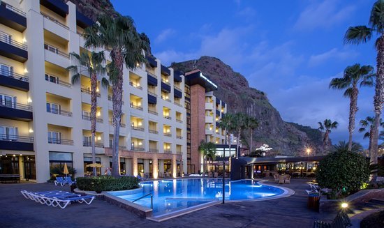 Lugar Calheta Beach Resort