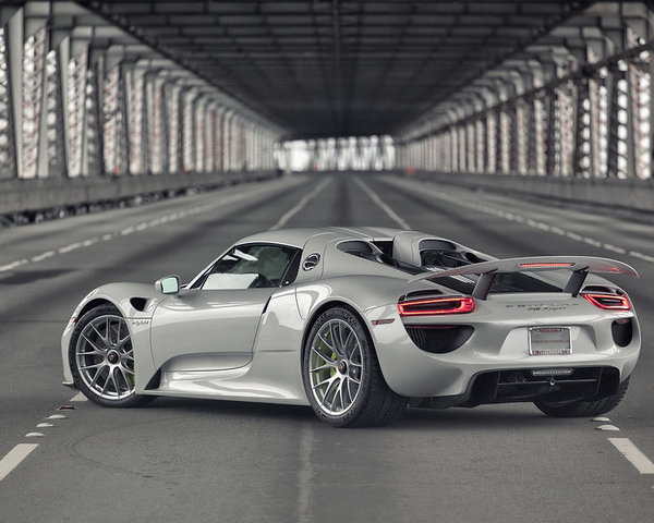 Product Porsche 918 Spyder