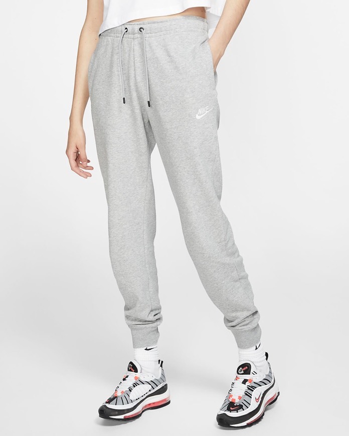 Product Nike Sportswear Essential