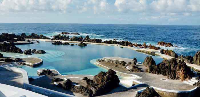 Lugar Piscinas Naturais de Porto Monìz