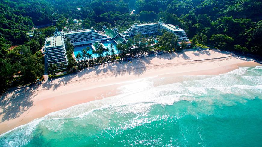Place Le Méridien Phuket Beach Resort