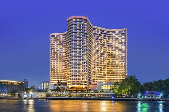 Place Royal Orchid Sheraton Hotel & Towers