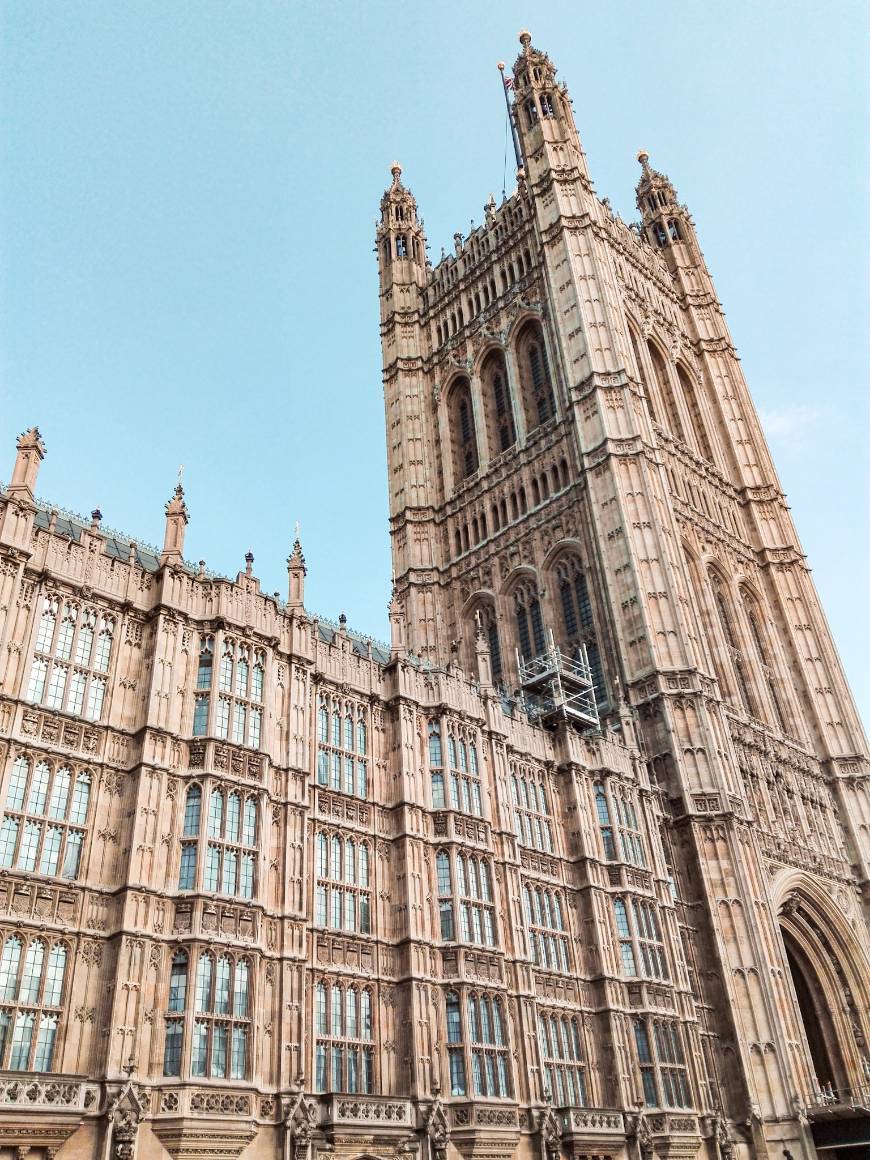 Place Parliament Square