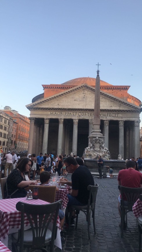 Place Pantheon