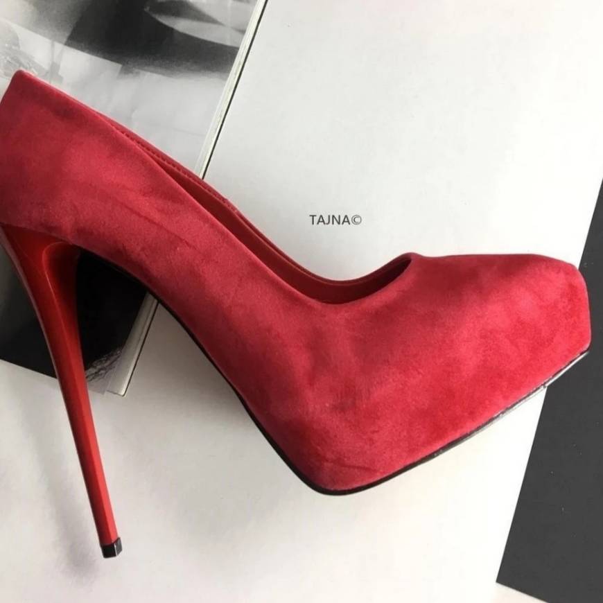 Moda Red shoes