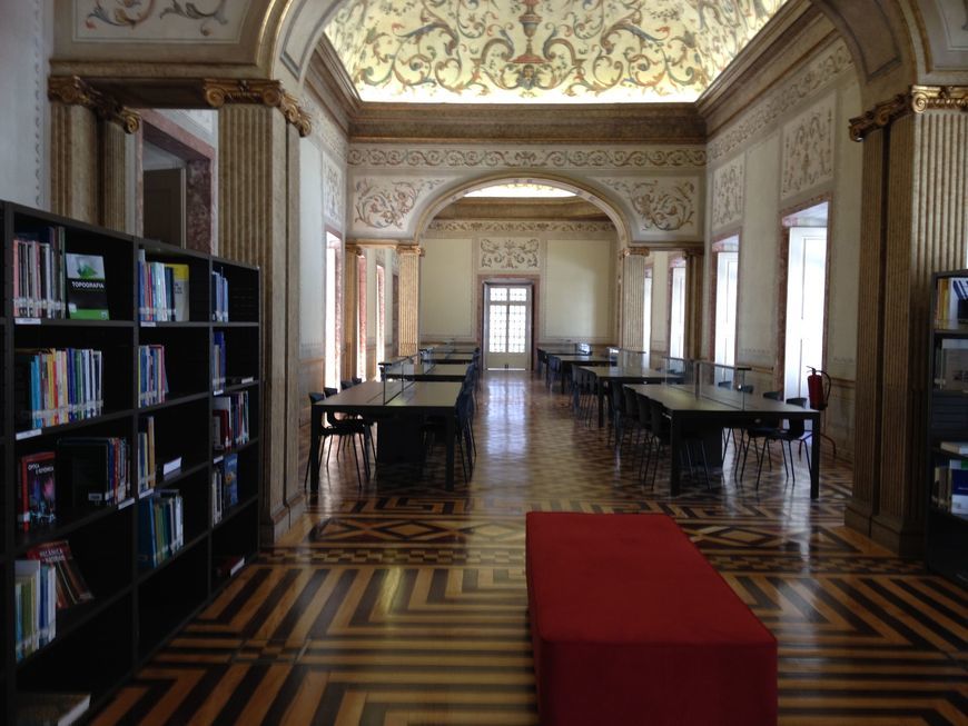 Lugar Biblioteca Municipal Palácio Galveias