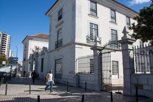 Biblioteca Municipal Palácio Galveias