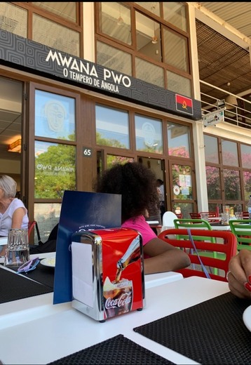 Restaurante Mwana Pwo