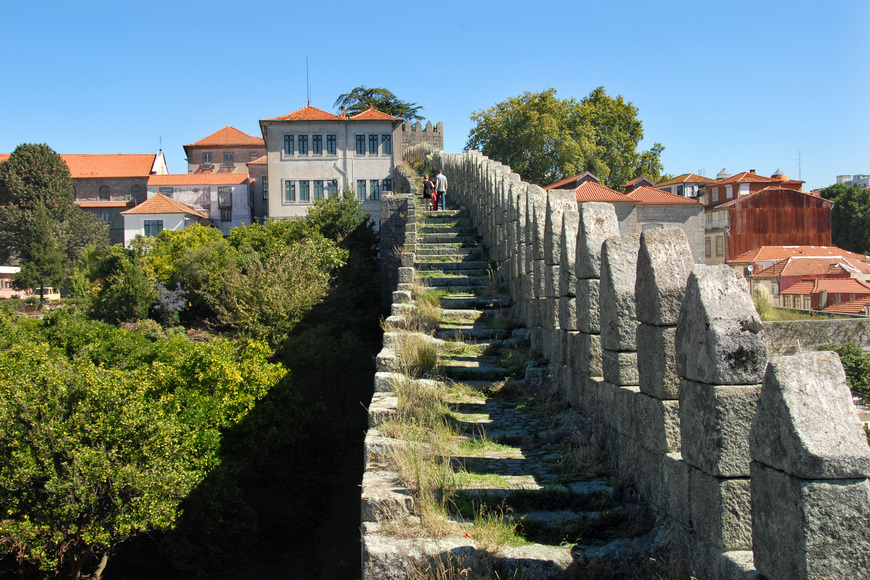 Muralhas Fernandinas