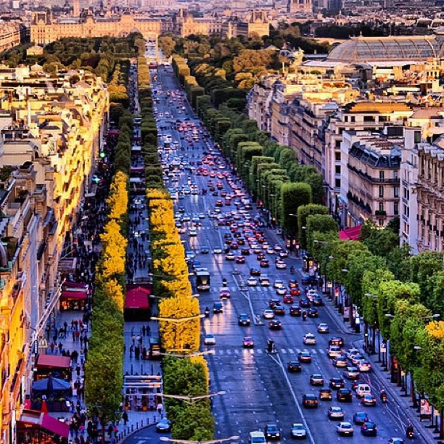 Place Avenue des Champs-Élysées