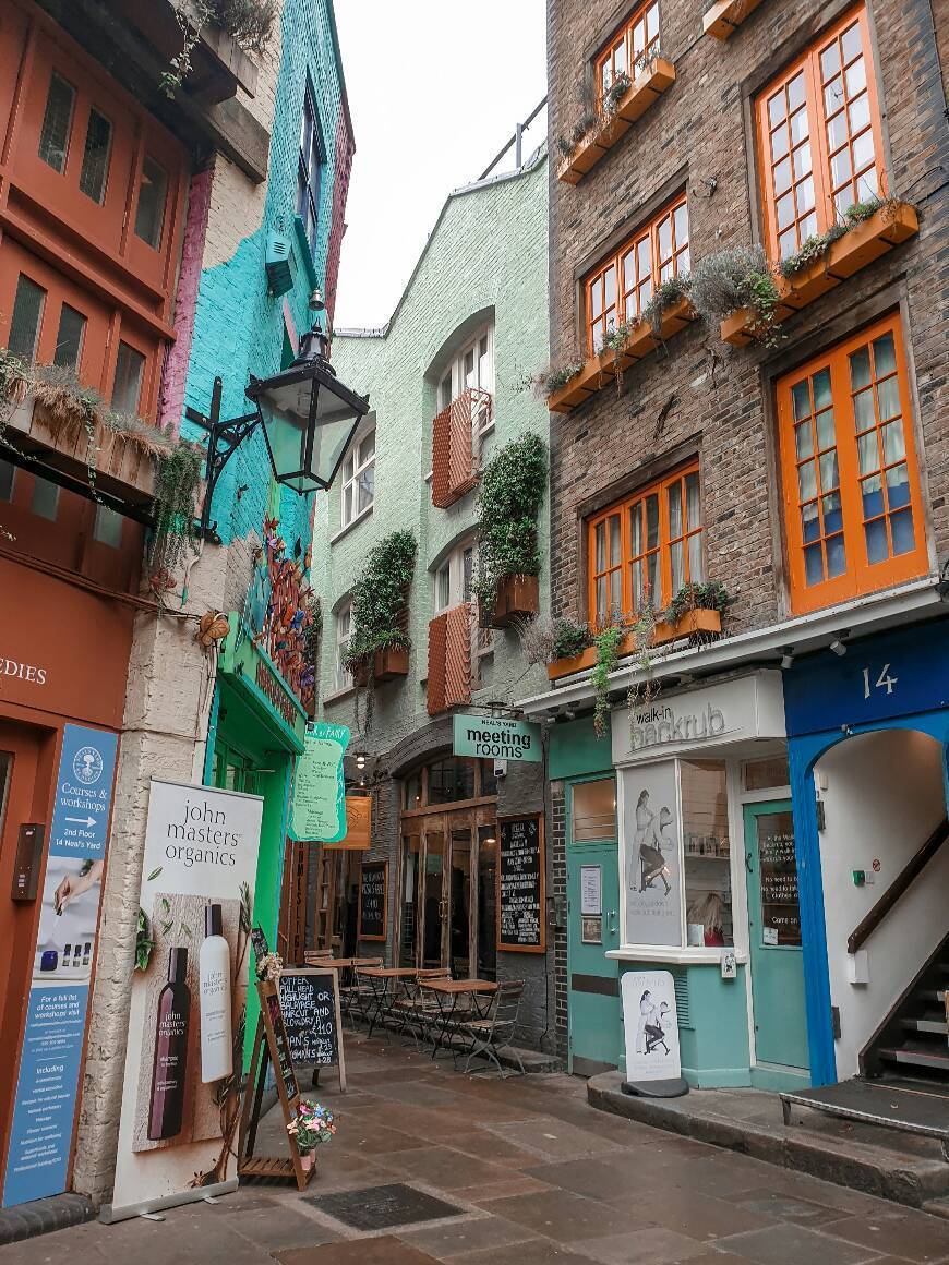 Lugar Neal's Yard