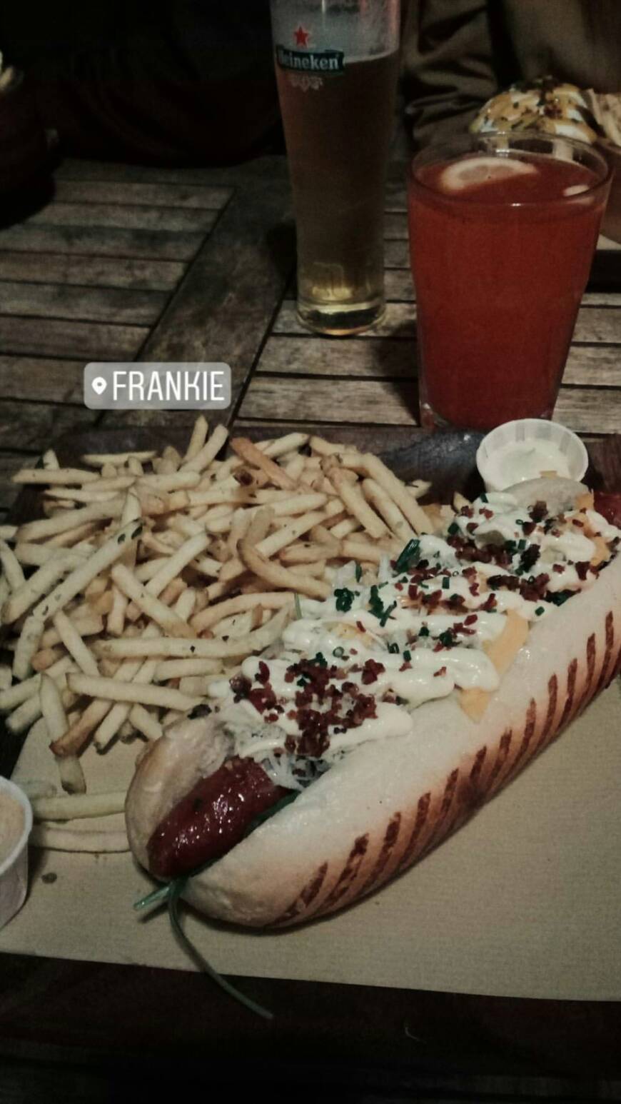 Restaurantes Frankie Hot Dogs