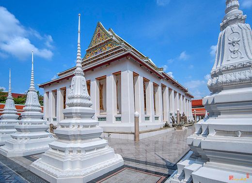 Wat Ratcha Orasaram Ratchaworawihan (Chom Thong)