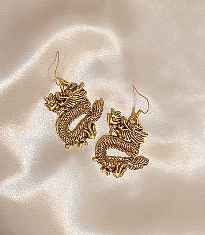 Producto Antique Gold Dragon Earrings