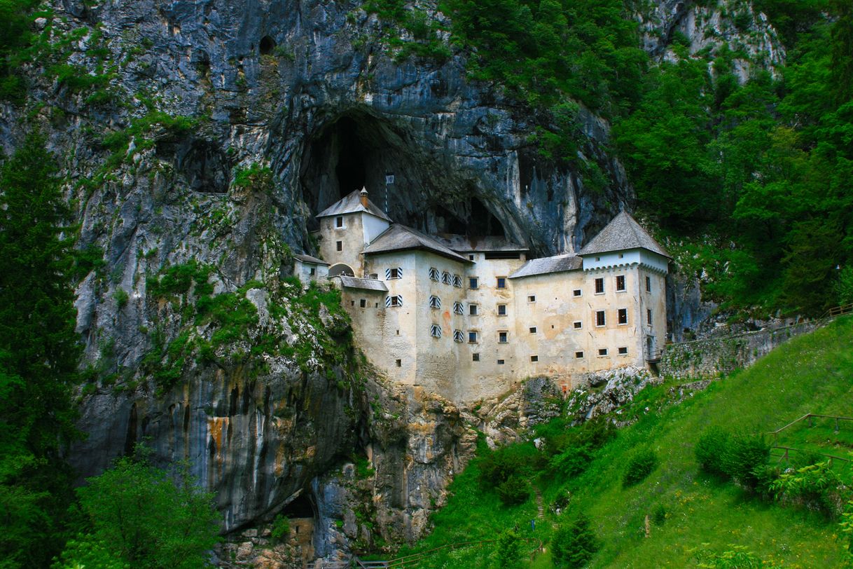 Lugar Predjama Castle