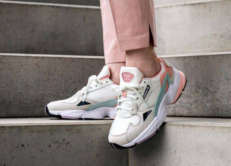 Fashion Adidas falcon coloridas 