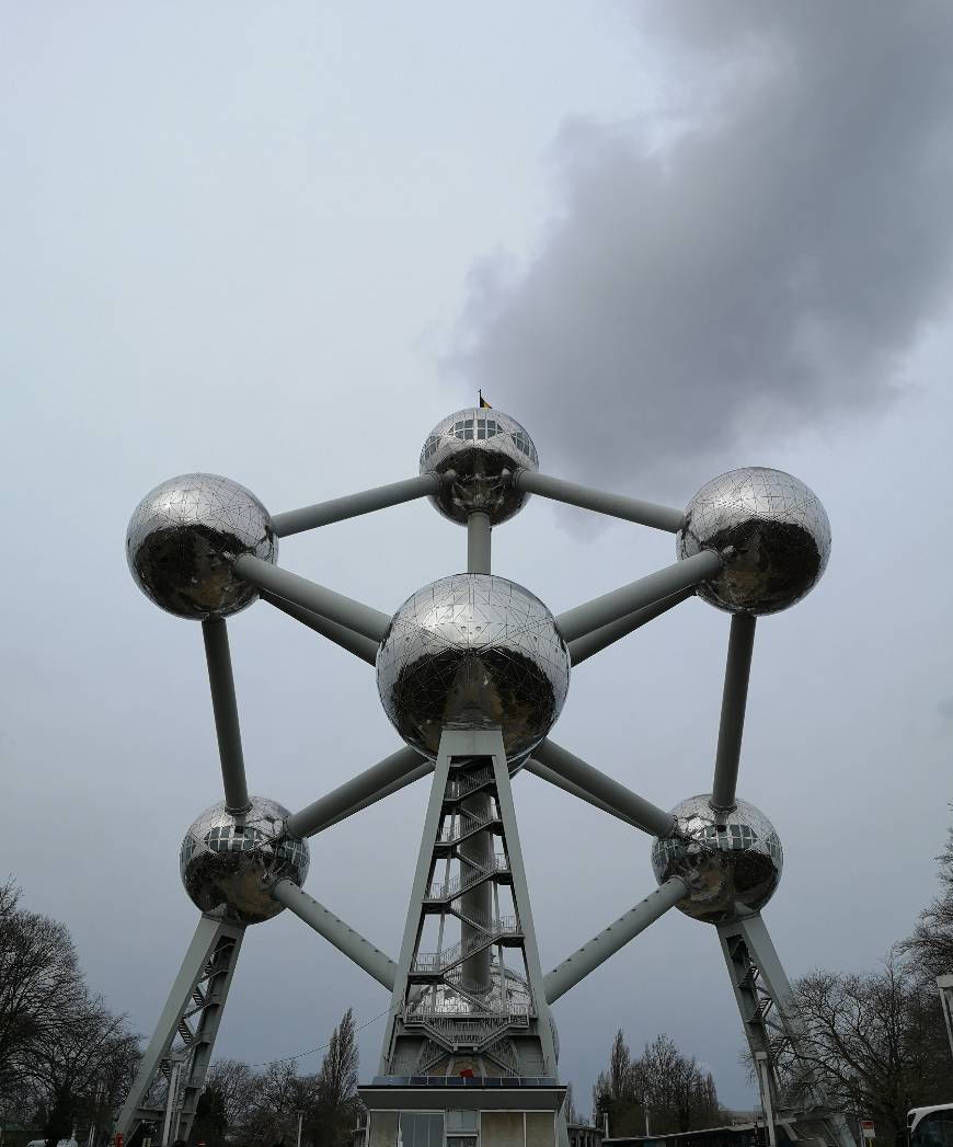 Lugar Atomium