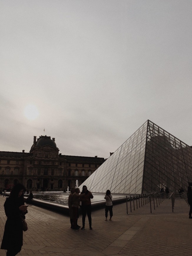 Fashion Musée du Louvre 