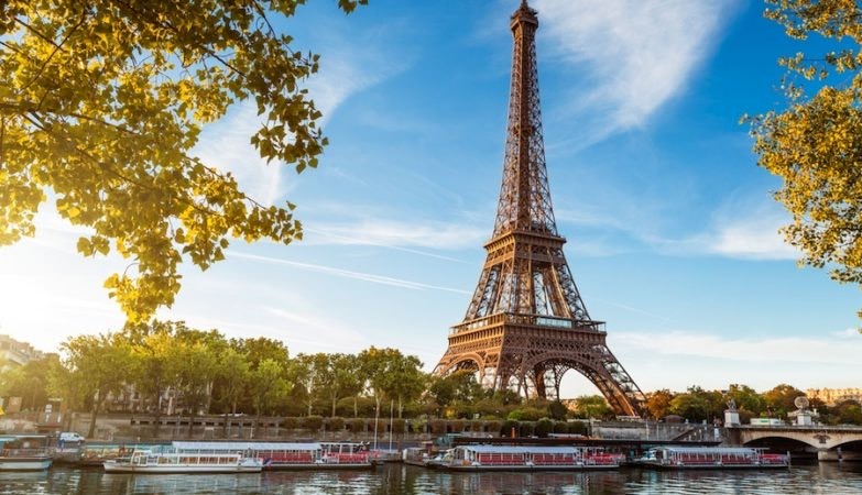 Place Torre Eiffel