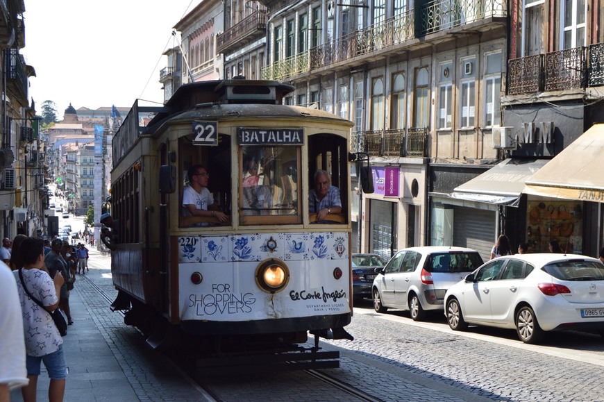 Lugar Paragem Batalha, Elétrico Da Linha 22