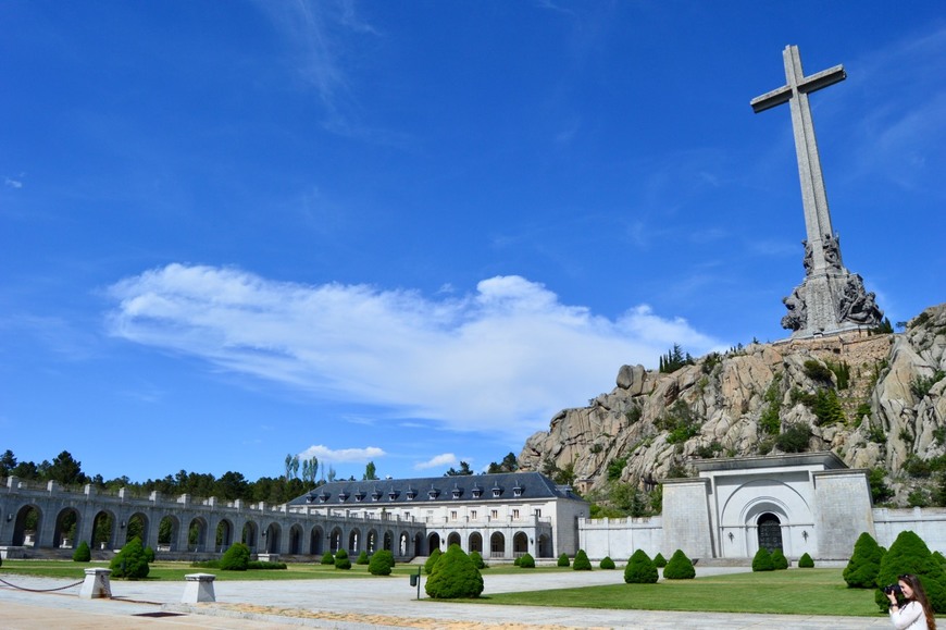 Places Abadía Benedictina De La Santa Cruz Del Valle De Los Caídos