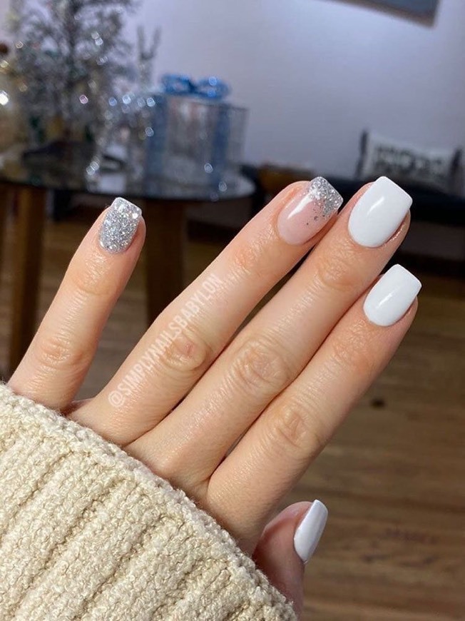 Nails 
