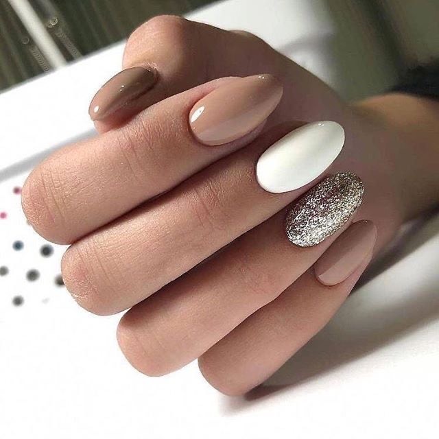 Nails 